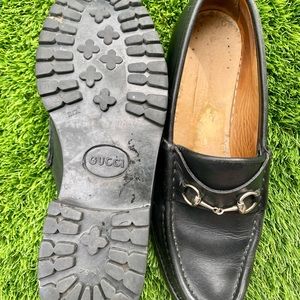 Gucci Black leather lug sole loafers. Size 39 1/2. (8-8 1/2) narrow. #gucci
